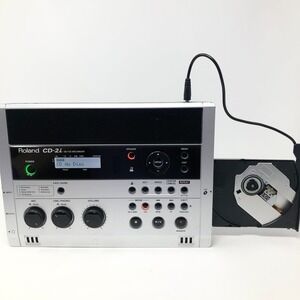 Roland CD-2i Portable SD CD Recorder Built-in Stereo Mic Silver Black CD2i